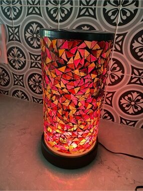 Scentsy Diffuser and Entice Mosaic Glass Shade